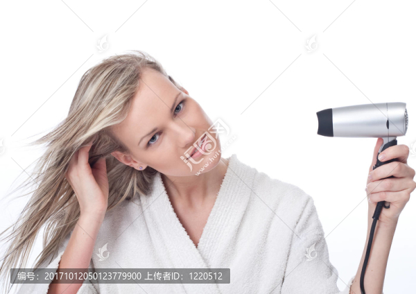 吹干頭發(fā)