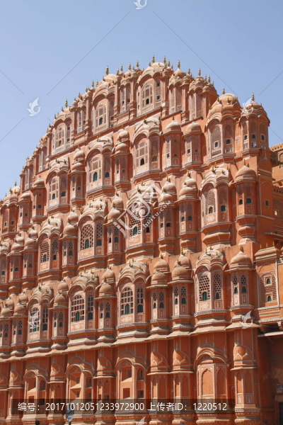 Hawa,Mahal