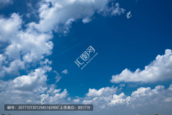 藍天白云