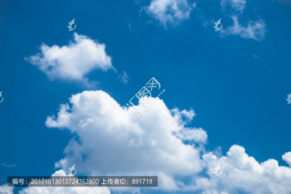 藍(lán)天白云