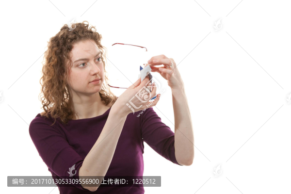 戴眼鏡的女人