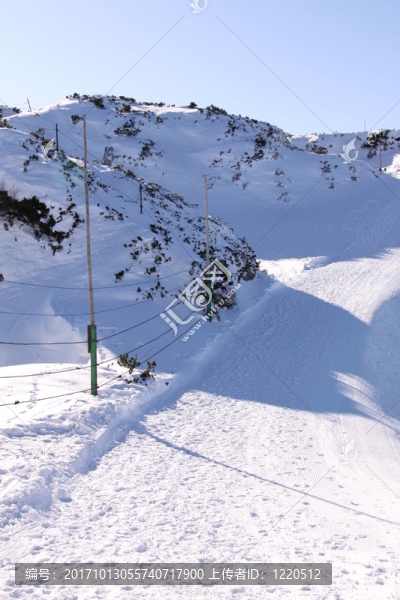 雪的痕跡
