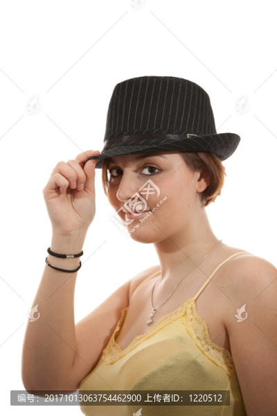 戴帽子的女人