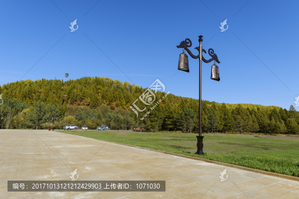 編鐘路燈