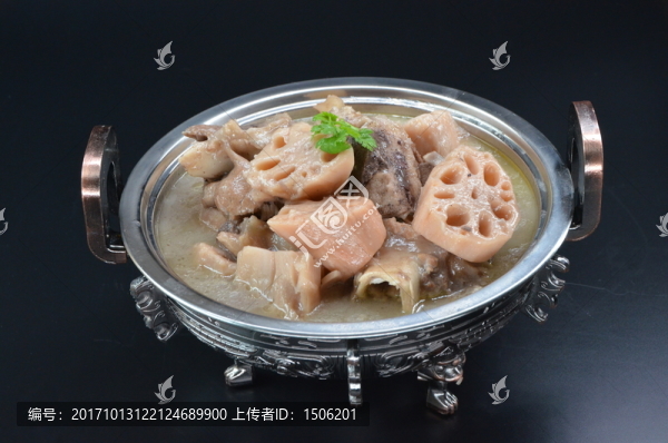 筒骨蓮藕段