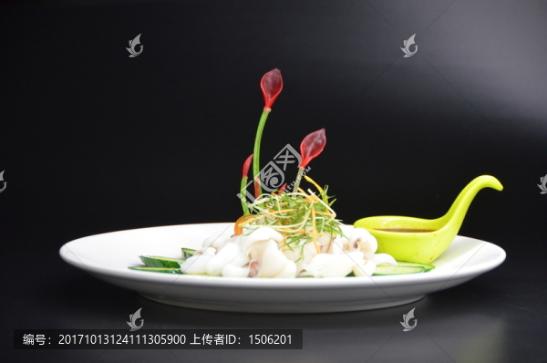 白灼墨魚邊