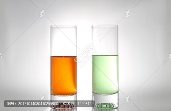 玻璃酒杯