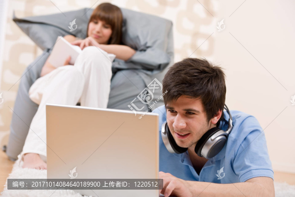 女人