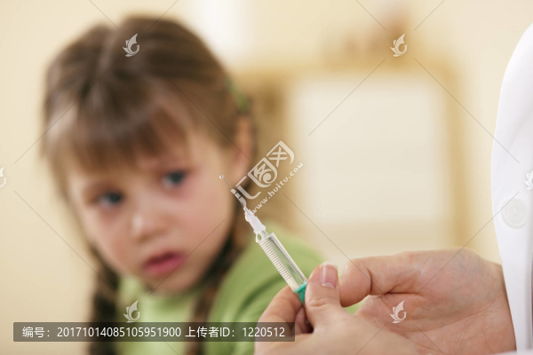 兒科醫(yī)生是兒童注射