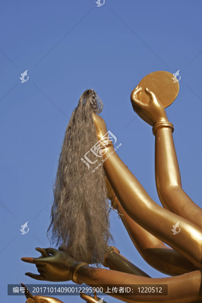 一方面