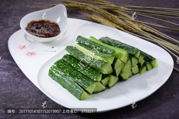 黃瓜沾醬