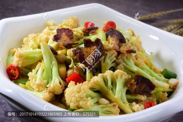 干羊肉炒菜花