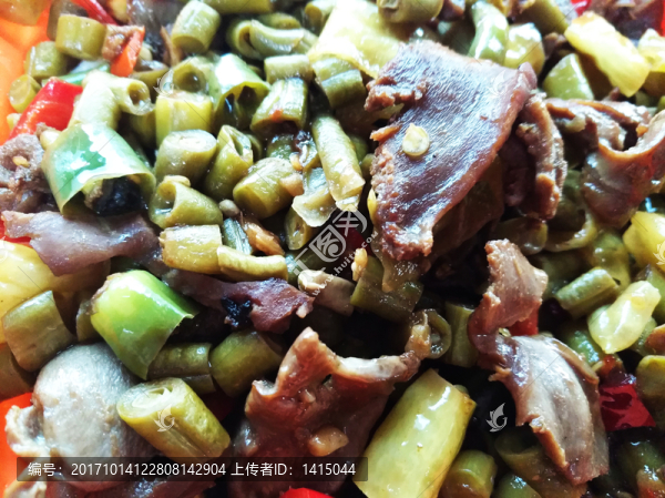 酸豆角炒雞雜
