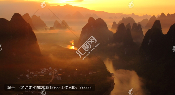 漓江早晨