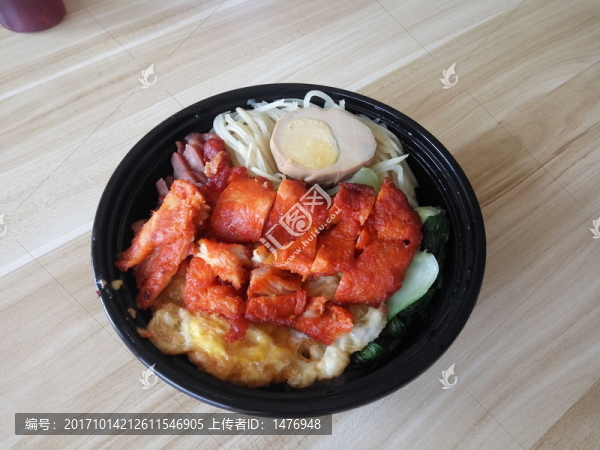 雞排叉燒飯?zhí)撞望u蛋西餐美食