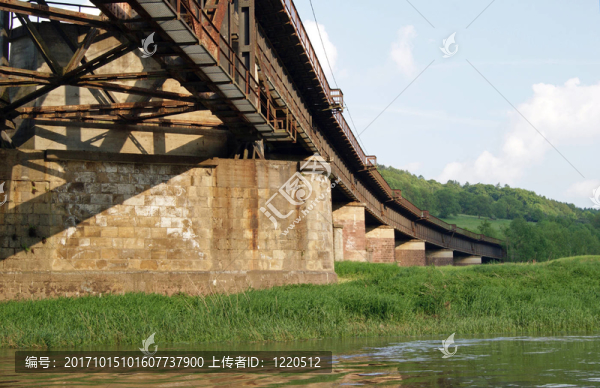 廢棄的鐵路橋-,weser