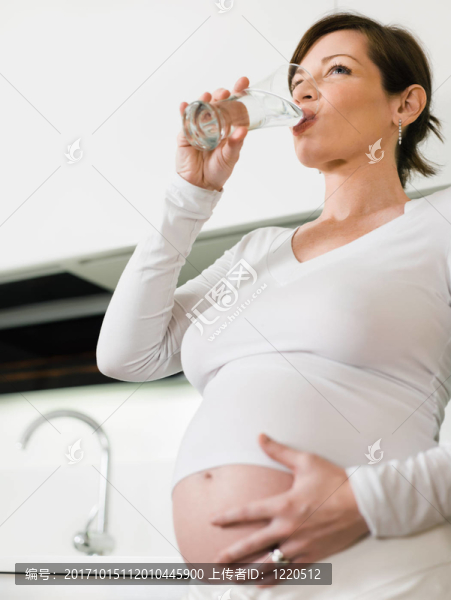 女人