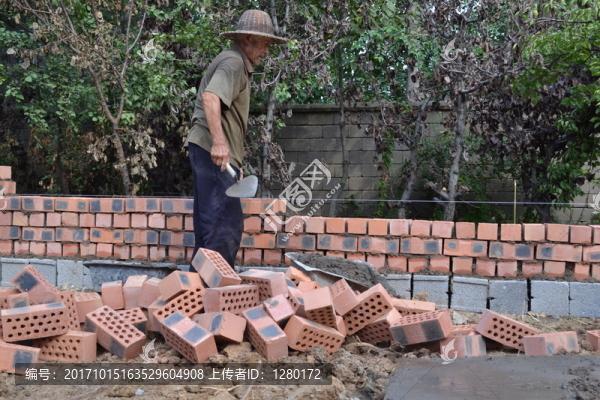 砌磚墻