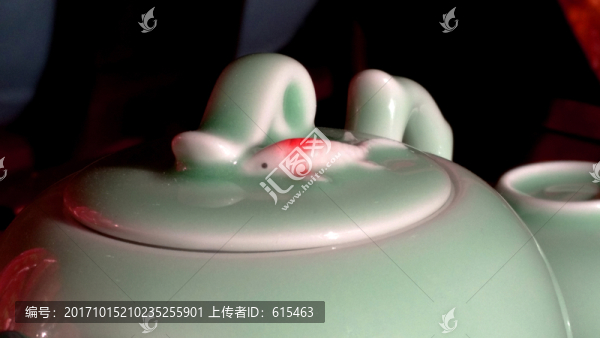 瓷器