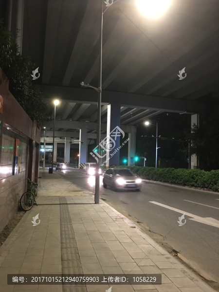 行色匆匆