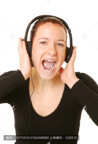 女人笑了