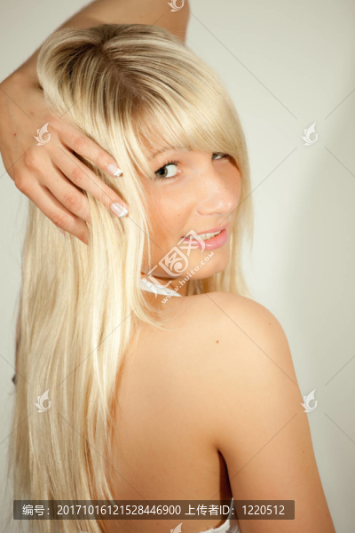 女人
