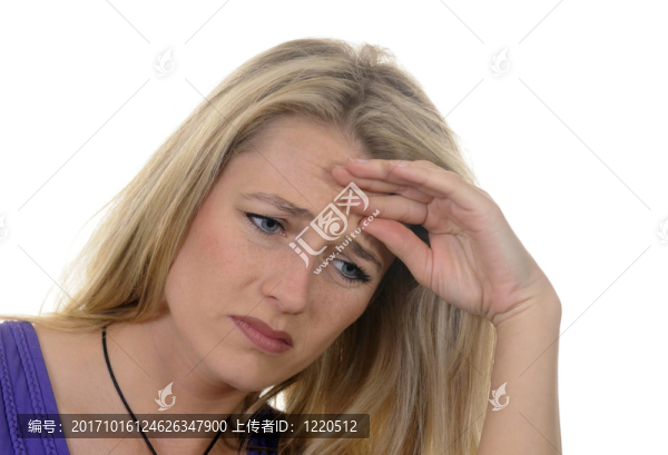 年輕女人頭痛