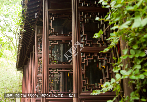 落地明隔扇門(mén)