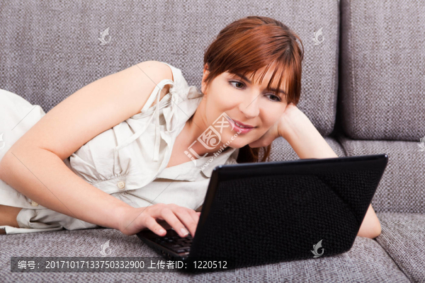 女人