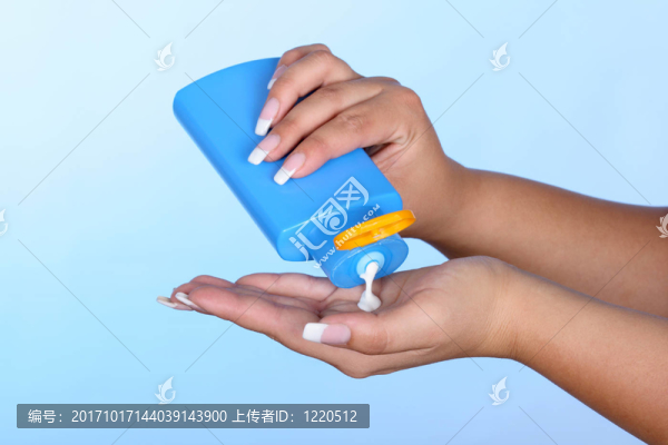 皮膚