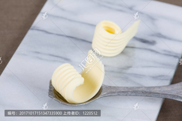 黃油的兩個(gè)把手