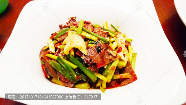 拌牛肉