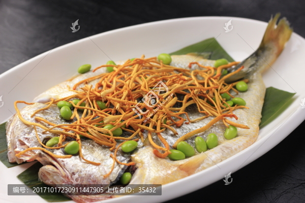 蟲(chóng)草花蒸黃魚(yú)