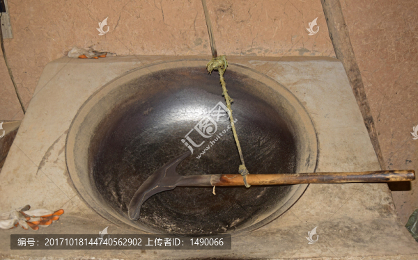翻炒糧食用的大鍋