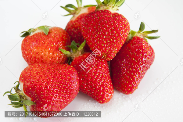 草莓洗干凈