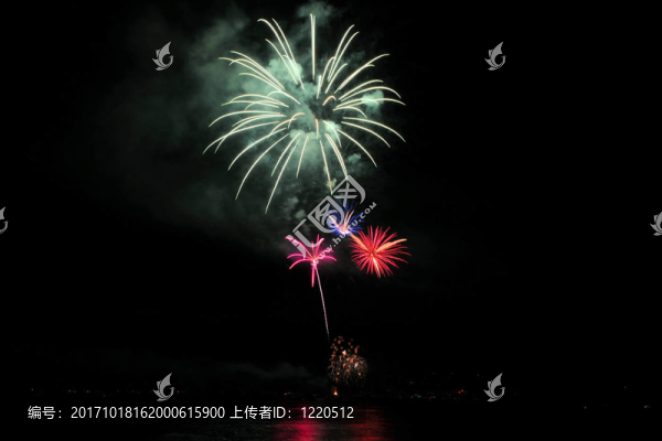 豐富多彩