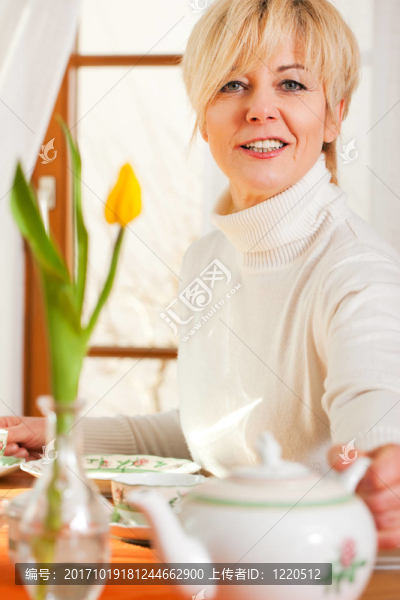 女人