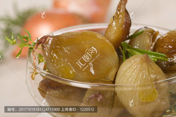 夏洛特關(guān)閉烤箱