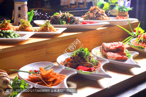 自助餐廳冷菜區(qū)