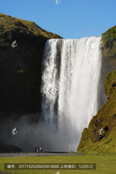 在skogafoss