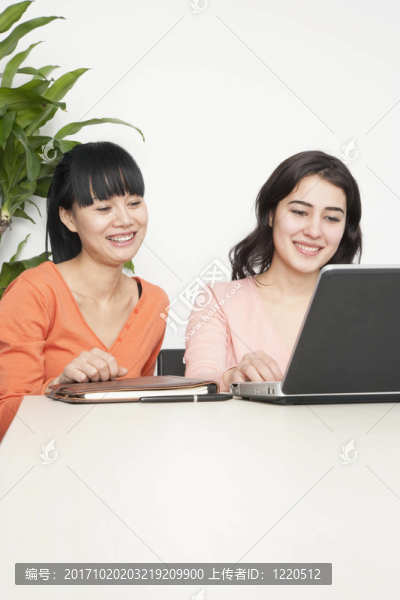 女人