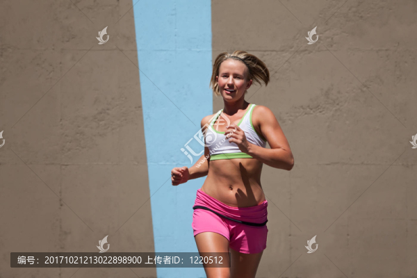 女人
