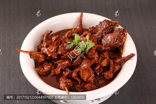 紅燜兔肉