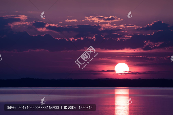 在基姆湖日落