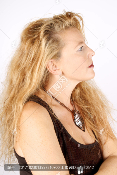 女人