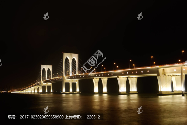 美麗的