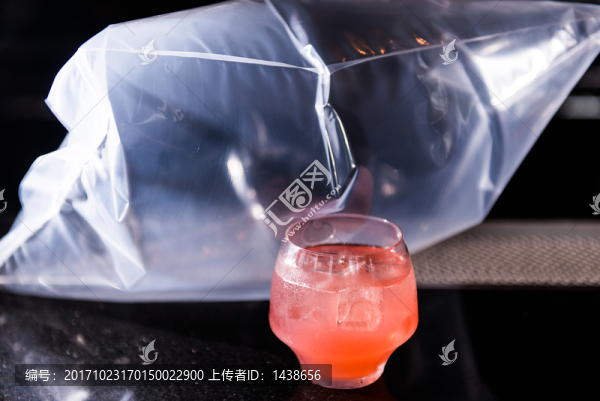 調(diào)酒