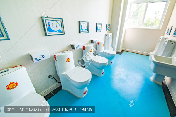 幼兒園衛(wèi)生間