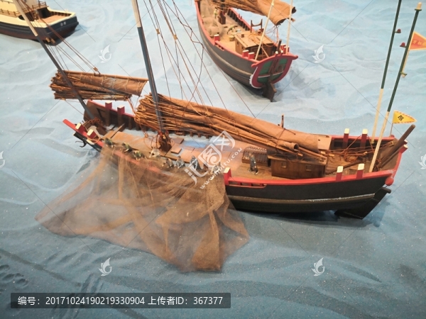 漁船撒網(wǎng)
