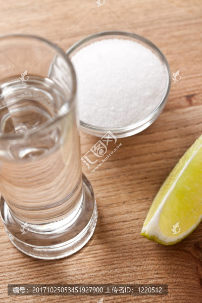 玻璃酒杯